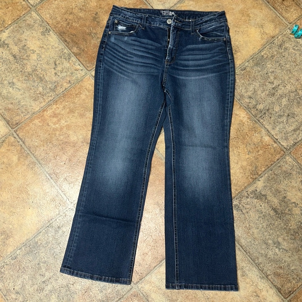 Time & Tru jeans